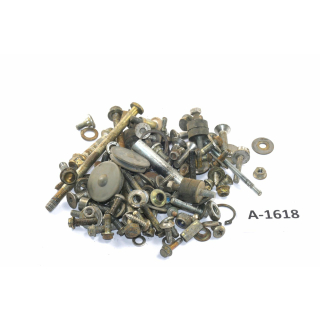 Huaqvarna TE 610 8AE Bj 1999 - engine screws leftovers small parts A1618
