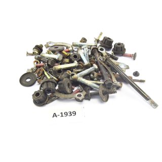 Kawasaki GPZ 305 Belt Drive - Screws remnants of small parts E100000849