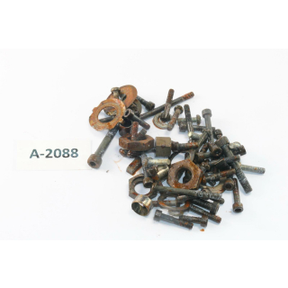 Yamaha XT 250 3Y3 Bj 1979 - 1980 - engine screws remnants of small parts A2088