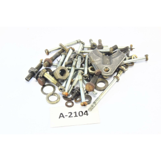 Yamaha DT 175 MX 2K4 Bj 1982 - engine screws leftovers small parts A2104