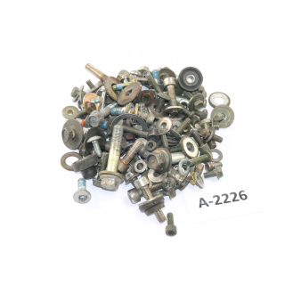 Suzuki DR 650 SP46B Bj 1997 - engine screws leftovers small parts A2226