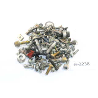 Honda CBR 900 RR SC50 Bj 2002 - engine screws leftovers small parts A2238