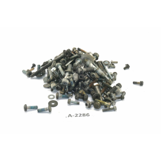 Yamaha TDM 850 3VD Bj 1994 - screw remains of small parts A2286