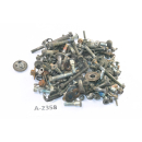 Suzuki GSF 1200 S WVA9 Bandit Bj 2002 - Screws remnants...