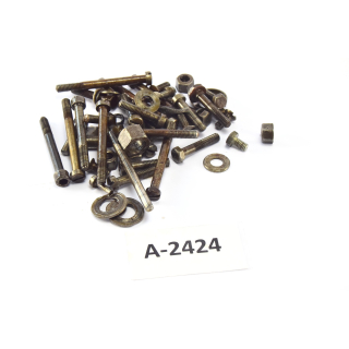 MV Agusta 125 TR Turismo Rapido - engine screws remnants of small parts A2424