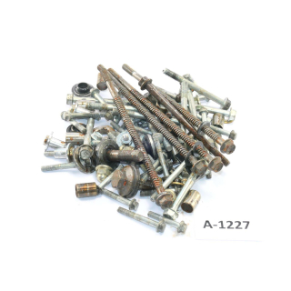 Honda XL 600 V Transalp PD06 Bj. 93 - engine screws leftovers small parts A1240