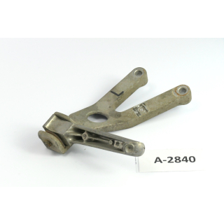 Yamaha TZR 250 2MA Bj 1988 - rear left footrest bracket A2840