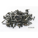 Yamaha FZR 600 3RH - engine screws leftovers small parts...