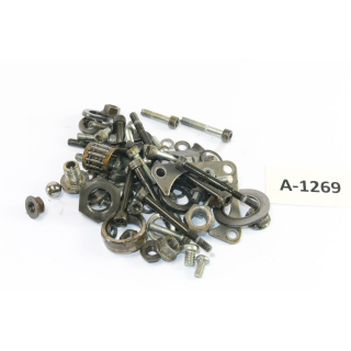 Yamaha IT 250 45J Bj 1981 - 1983 - engine screws leftovers small parts A1269