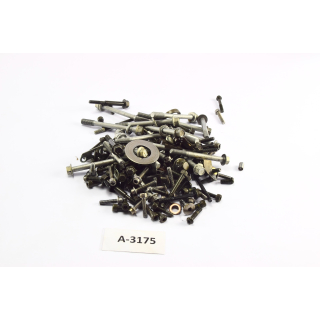 Yamaha YZF-R6 RJ05 Bj 2003 - engine screws leftovers small parts A3175