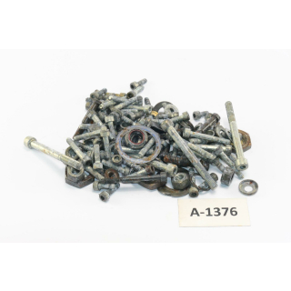 Cagiva Alazzurra 650 3M Bj. 85 - engine screws leftovers small parts A1376