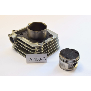 Suzuki GN 250 NJ42A Bj 1988 - cylinder + piston A153G