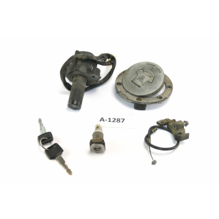 Honda NTV 650 RC33 BJ 1993 - Ignition lock tank cap lock set A1287