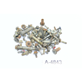 Honda MTX 200 R MD07 - Restes de vis petites pièces A4843