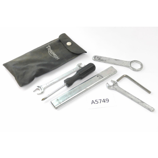 Triumph Tiger 1050 2006 - trousse à outils embarquée A5749