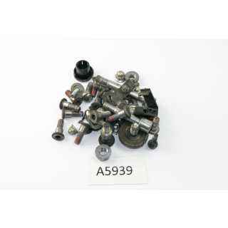 Honda CBR 650 F ABS RC74 2014 - Screws frame A5939