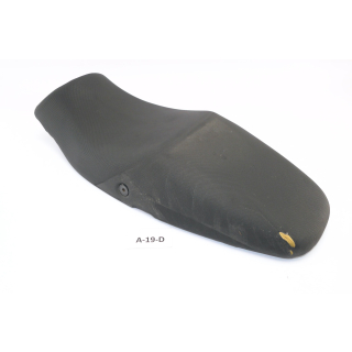 Triumph Speed Triple 1050 515NJ 2007 - Selle endommagée A19D